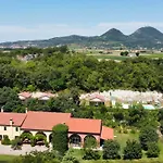 Alba Lantgård *